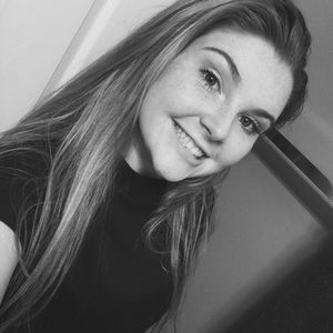 Meet your Posher, Caroline